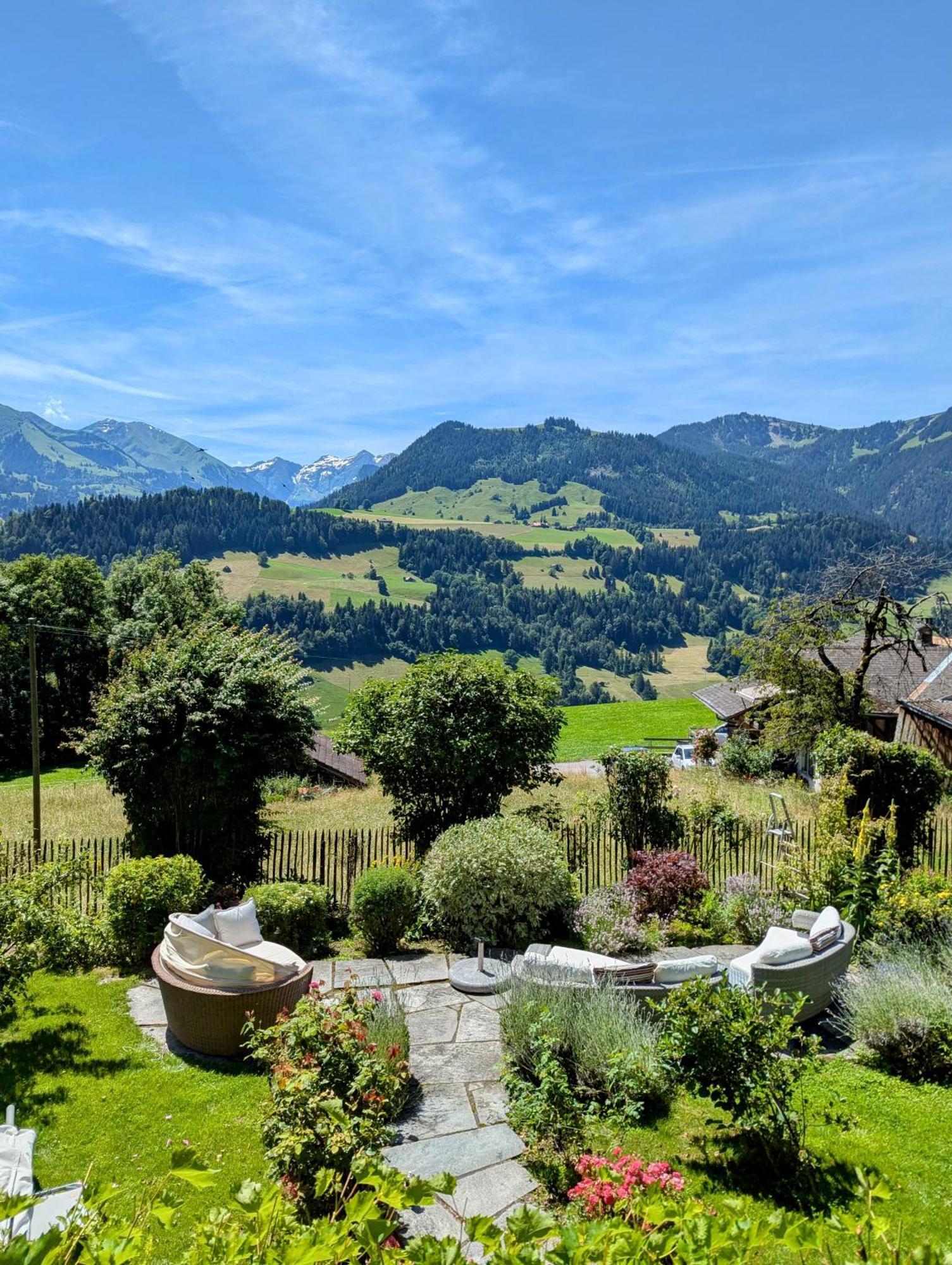 Swiss Mountain-Valley View Lodge Erlenbach im Simmental Buitenkant foto